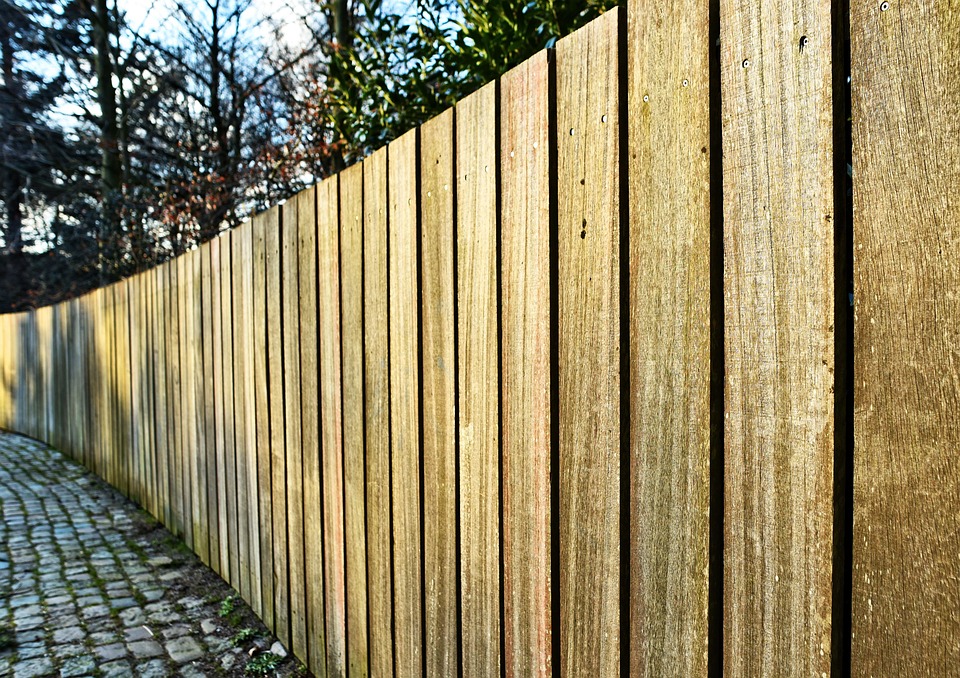 Hegn træ plankeværk · gratis foto pÃ¥ pixabay Hegn i træ