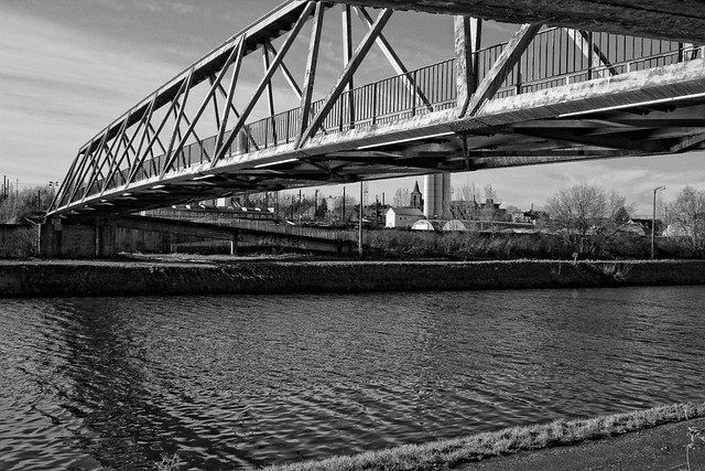 Free Bridge River photo and picture