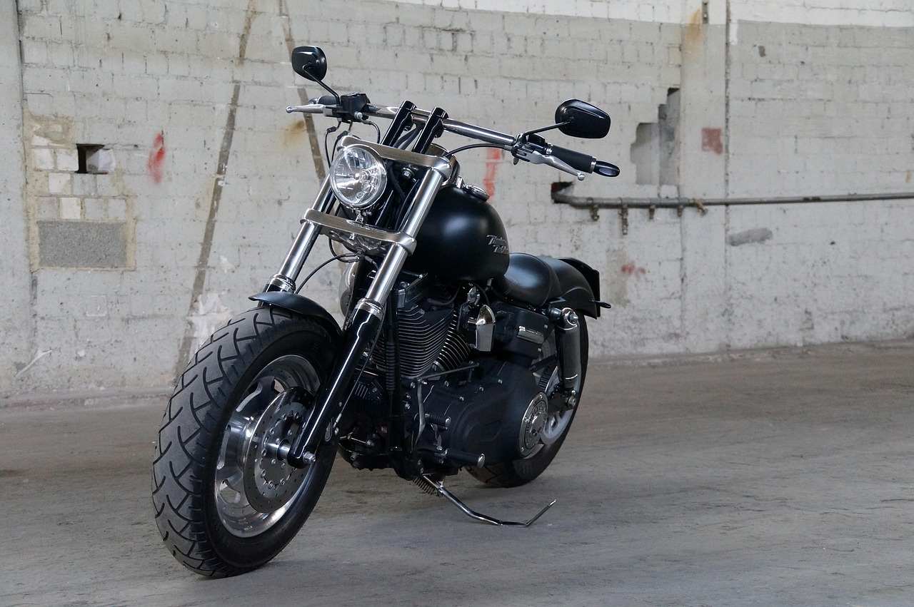 Affordable motorcycle in Mumbai: Costs, Laws, and Practical Ownership Guide