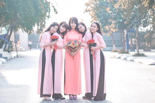 Ngoài Trời, Người Phụ Nữ, Người