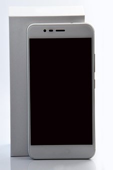 Organisation numérique avec smartphone ordinateur et applications pratiques