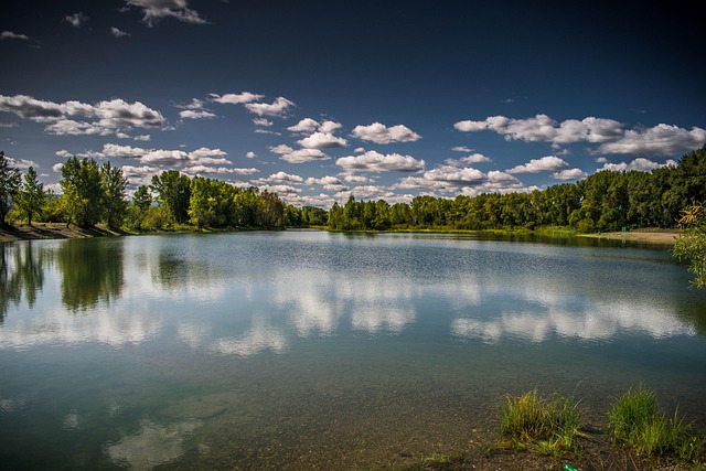 Free Reflection Lake photo and picture