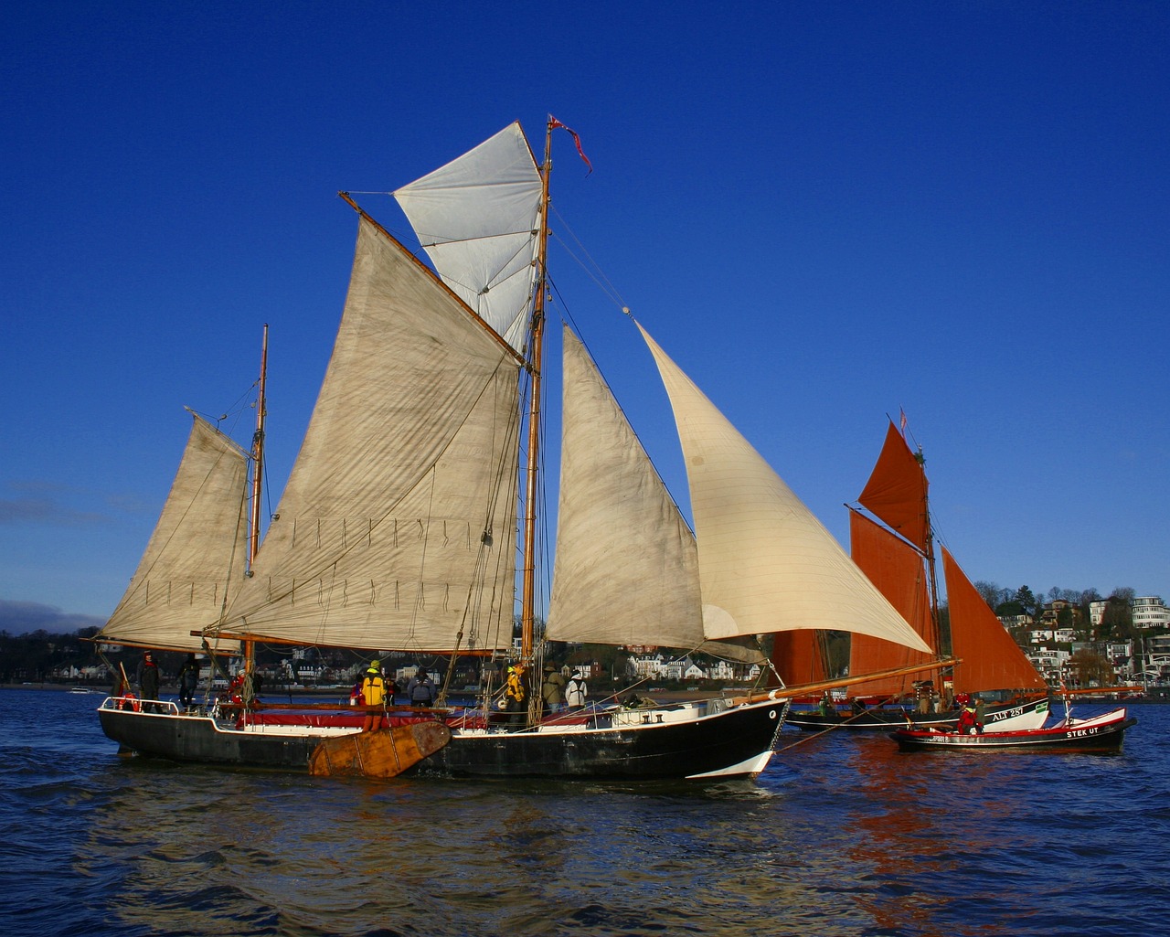 Sailboat - free online jigsaw puzzle photo