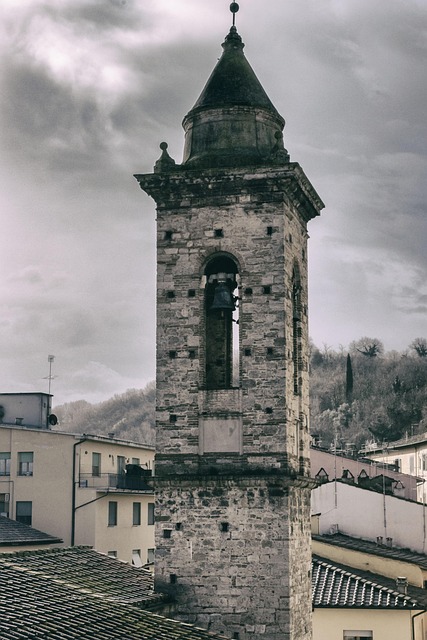 Free Architecture To Travel photo and picture