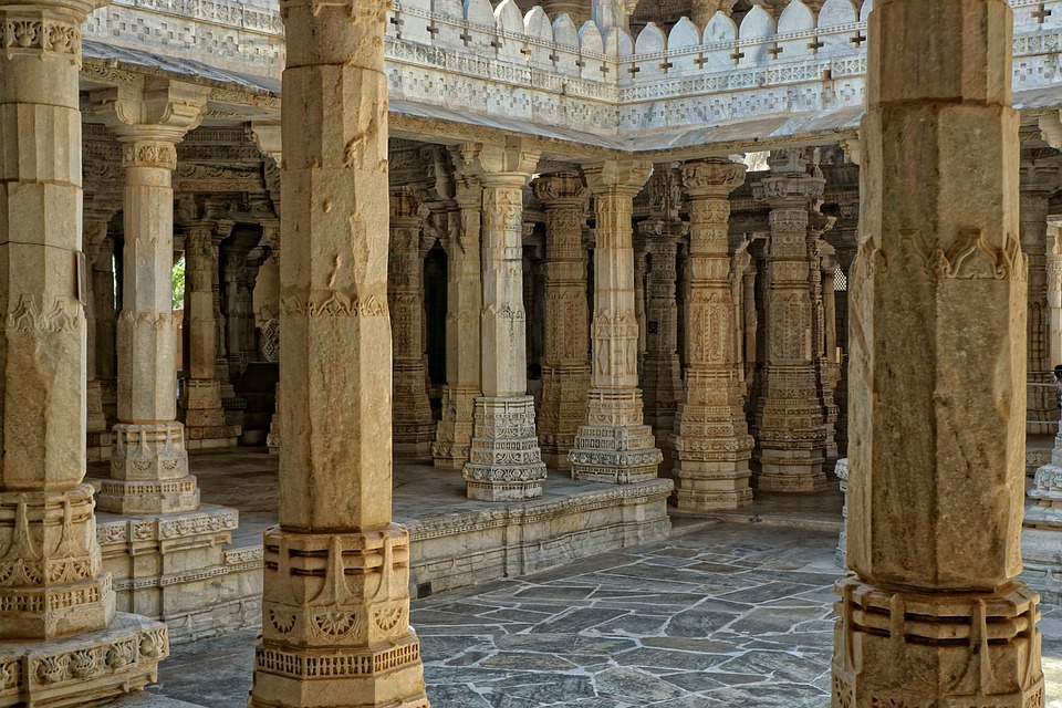 Jain Temple, Chaumukkha Mandir, Ranakpur, Pillar