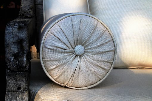 ДЕКОРАТИВНЫЕ ПОДУШКИ - Designers Guild