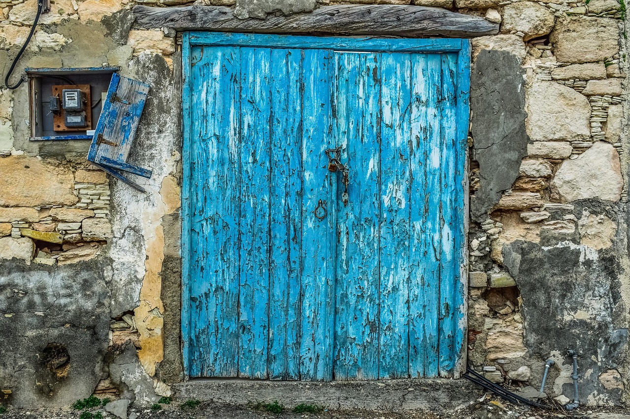 Door - free online jigsaw puzzle photo