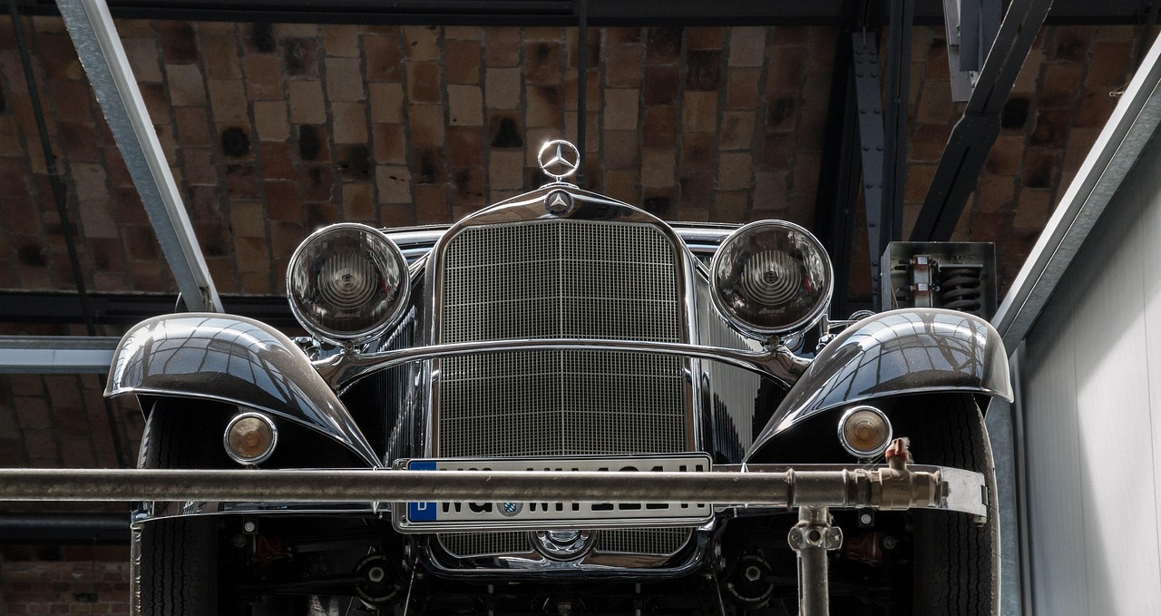 Mercedes - free online jigsaw puzzle photo
