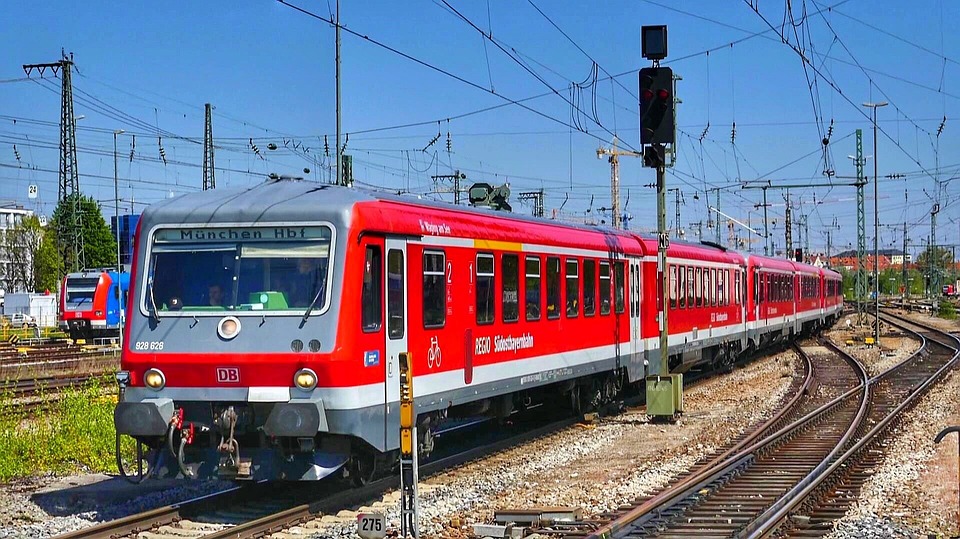 Zug Eisenbahn Eisenbahnlinie Kostenloses Foto Auf Pixabay Pixabay zug-eisenbahn-eisenbahnlinie-kostenloses-foto-auf-pixabay-pixabay