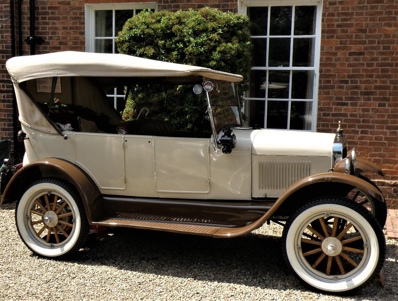 Car - free online jigsaw puzzle photo