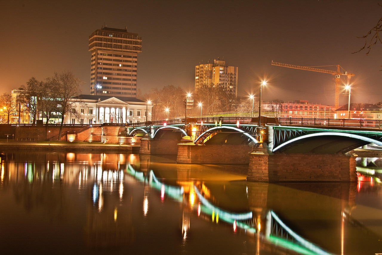 Night Shot - free online jigsaw puzzle photo