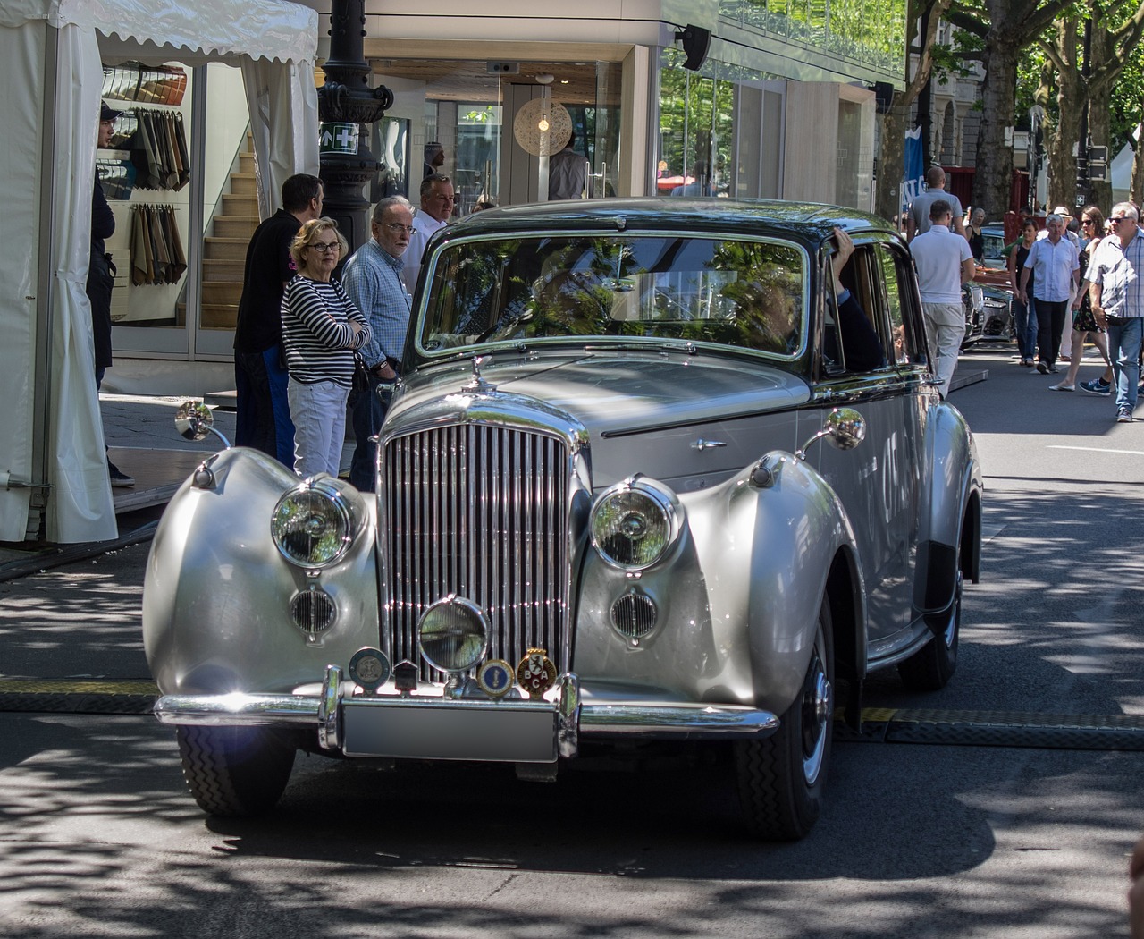 Automobile - free online jigsaw puzzle photo