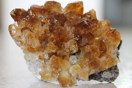 Cristal, Citrin, Galben, Geologie, Luxos