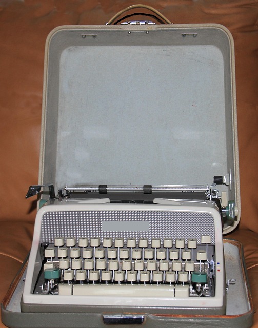Free Typewriter Vintage photo and picture