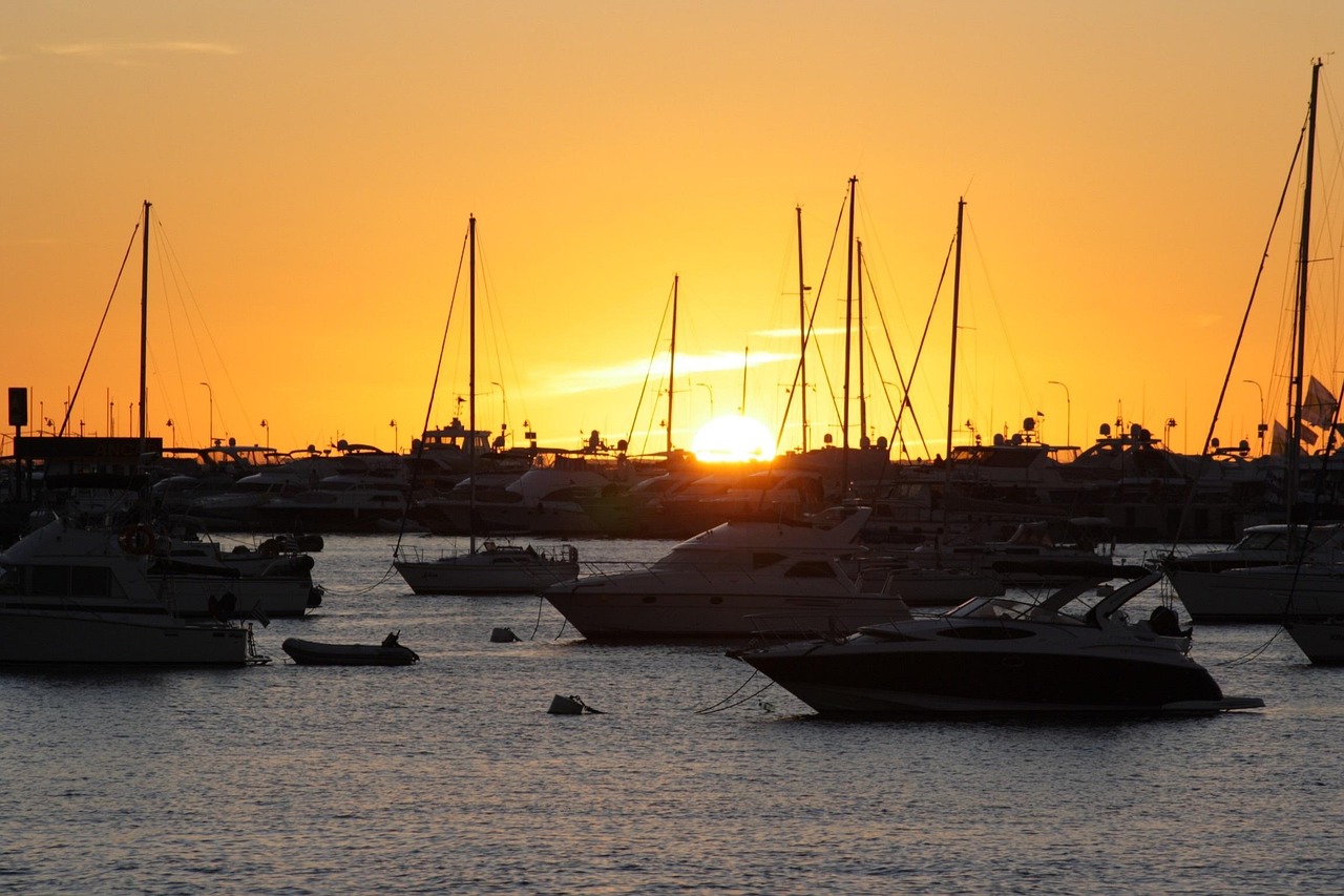 Body Of Water - free online jigsaw puzzle photo