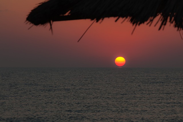Free Sea Water photo and picture