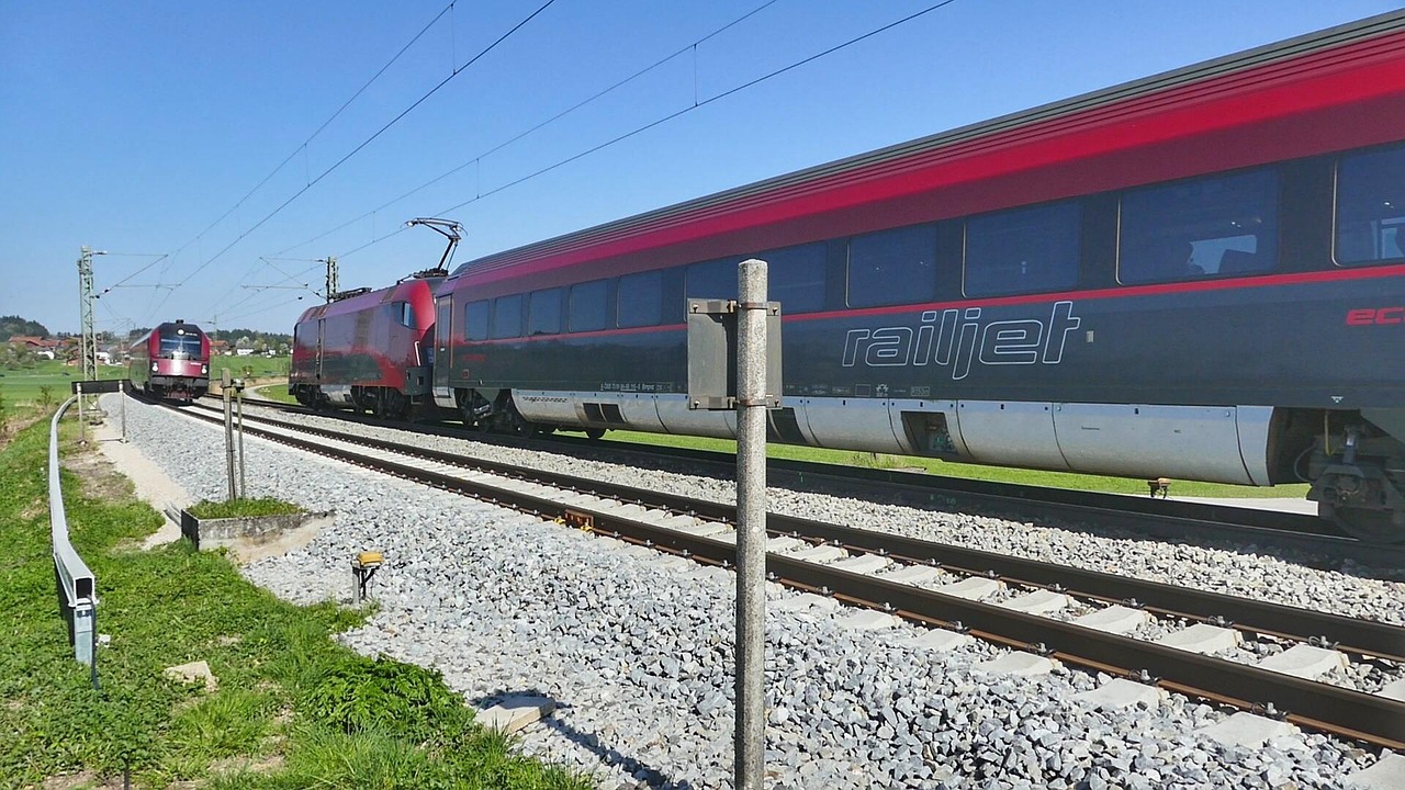 Zug Eisenbahnlinie Verkehrssystem Kostenloses Foto Auf Pixabay Pixabay zug-eisenbahnlinie-verkehrssystem-kostenloses-foto-auf-pixabay-pixabay