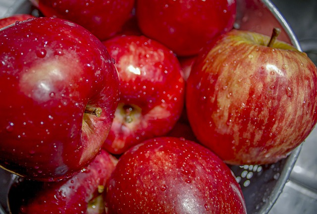 Free Apples Basket photo and picture