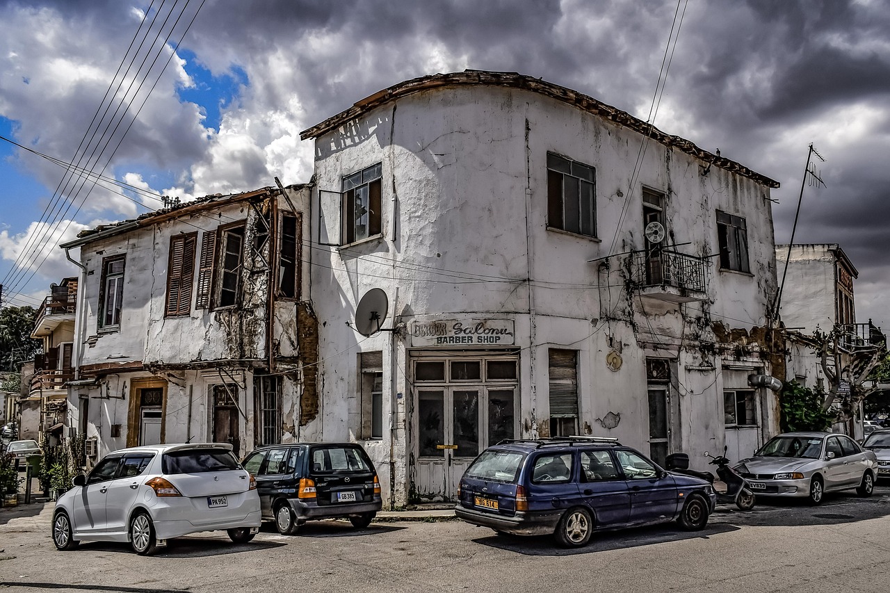 Street - free online jigsaw puzzle photo