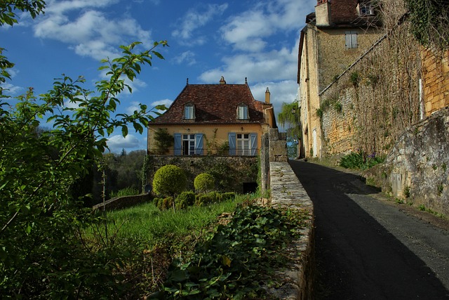 Free Limeuil Dordogne photo and picture