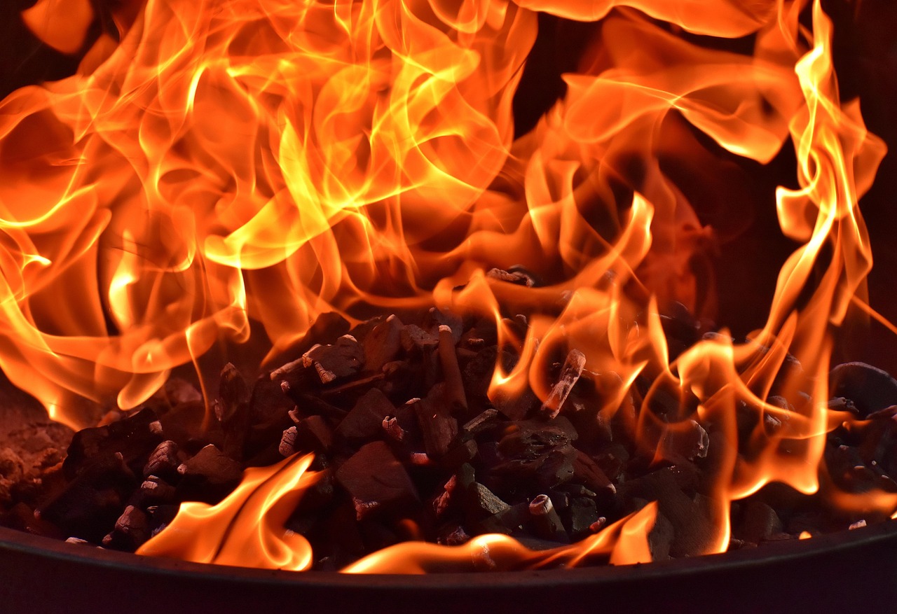 fire-3358353_1280.jpg