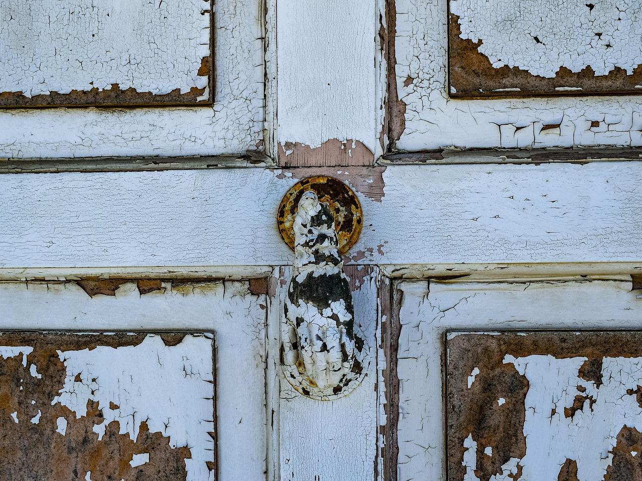Knocker - free online jigsaw puzzle photo
