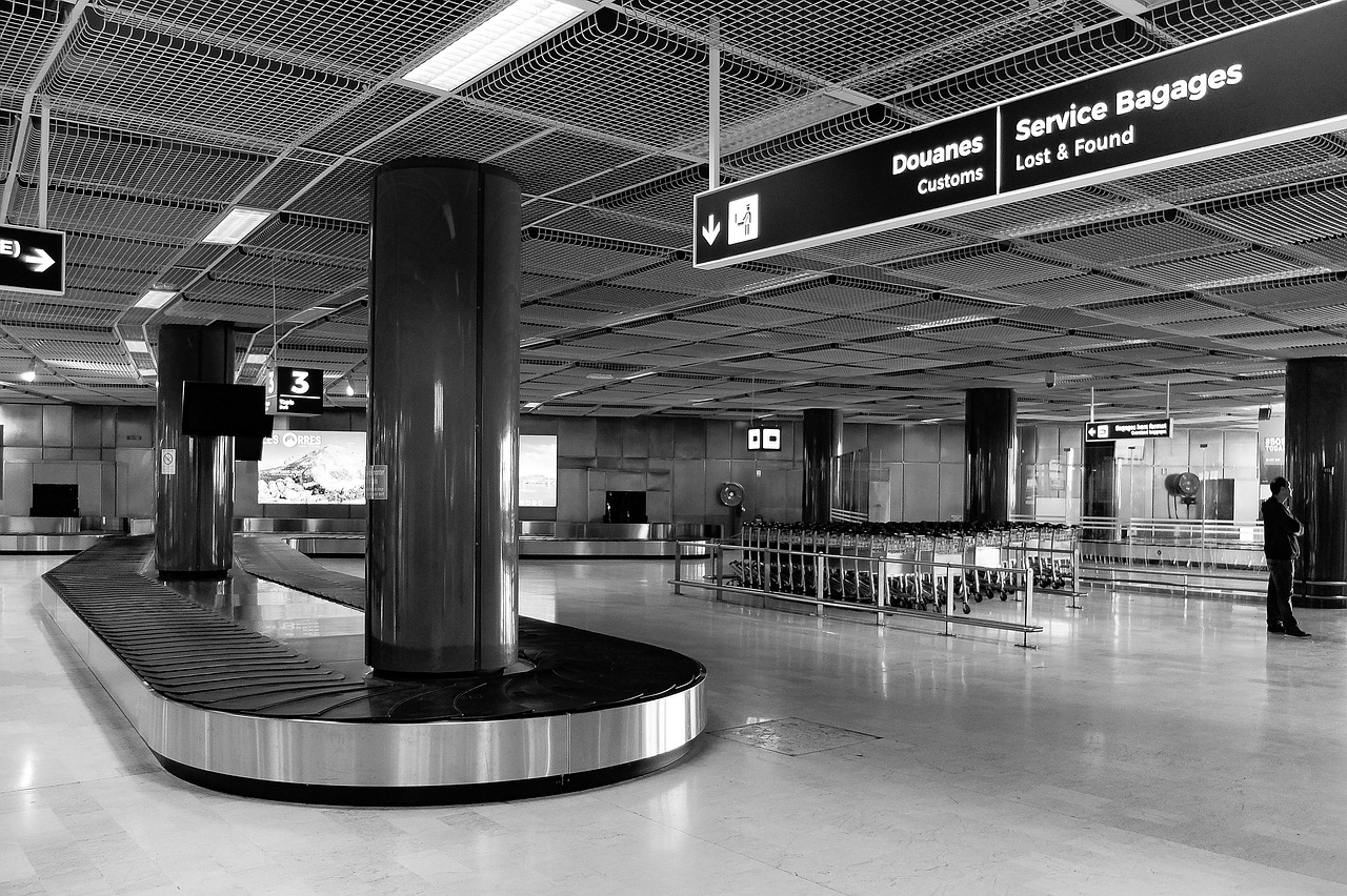Airport - free online jigsaw puzzle photo