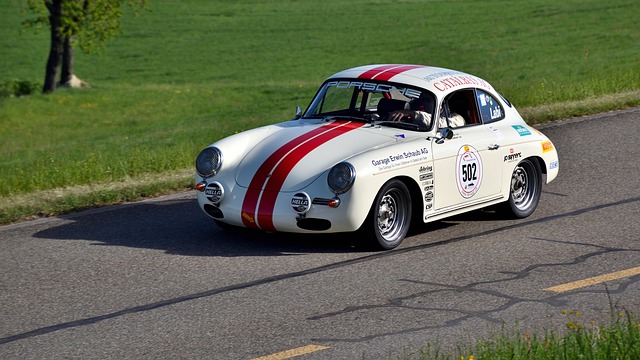 Free Porsche 356 Super 90 Run Uphill photo and picture
