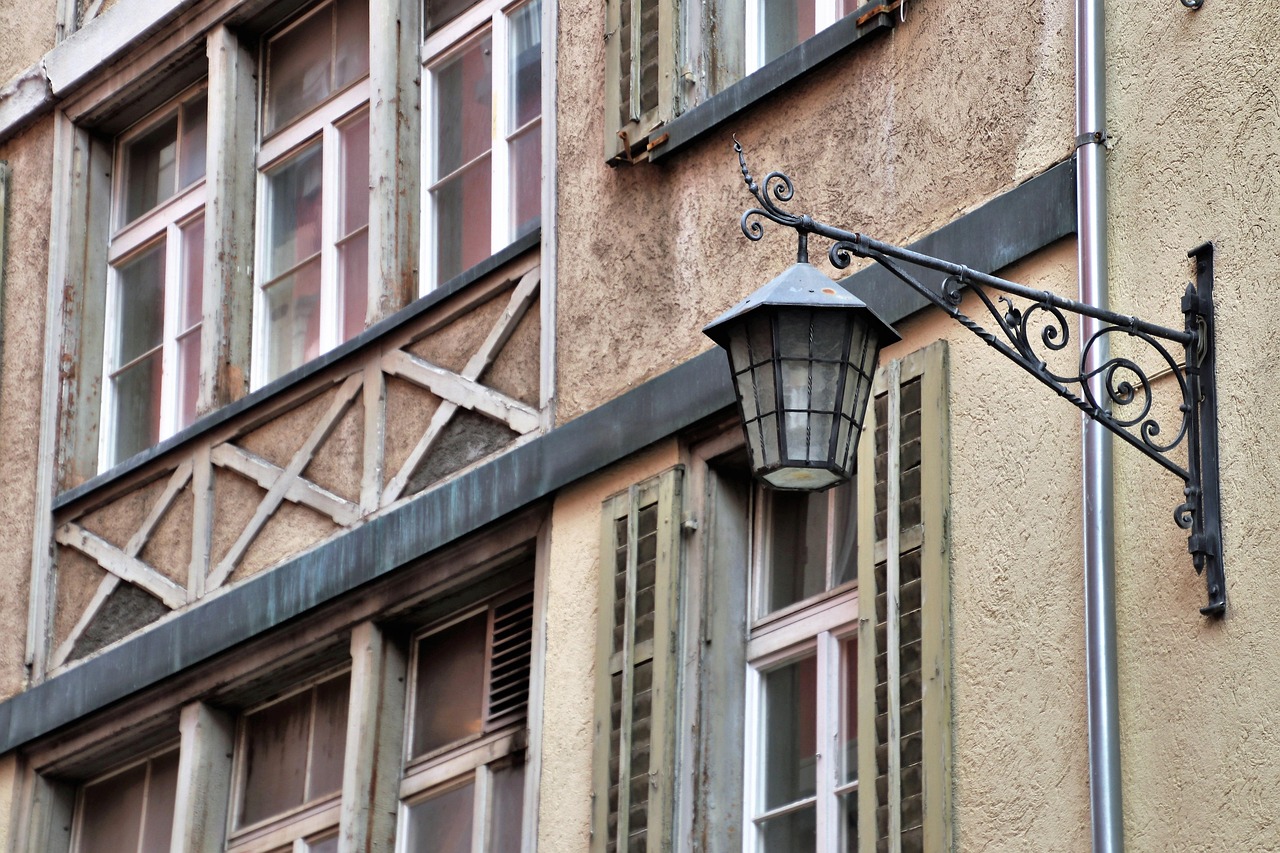 Tenement - free online jigsaw puzzle photo