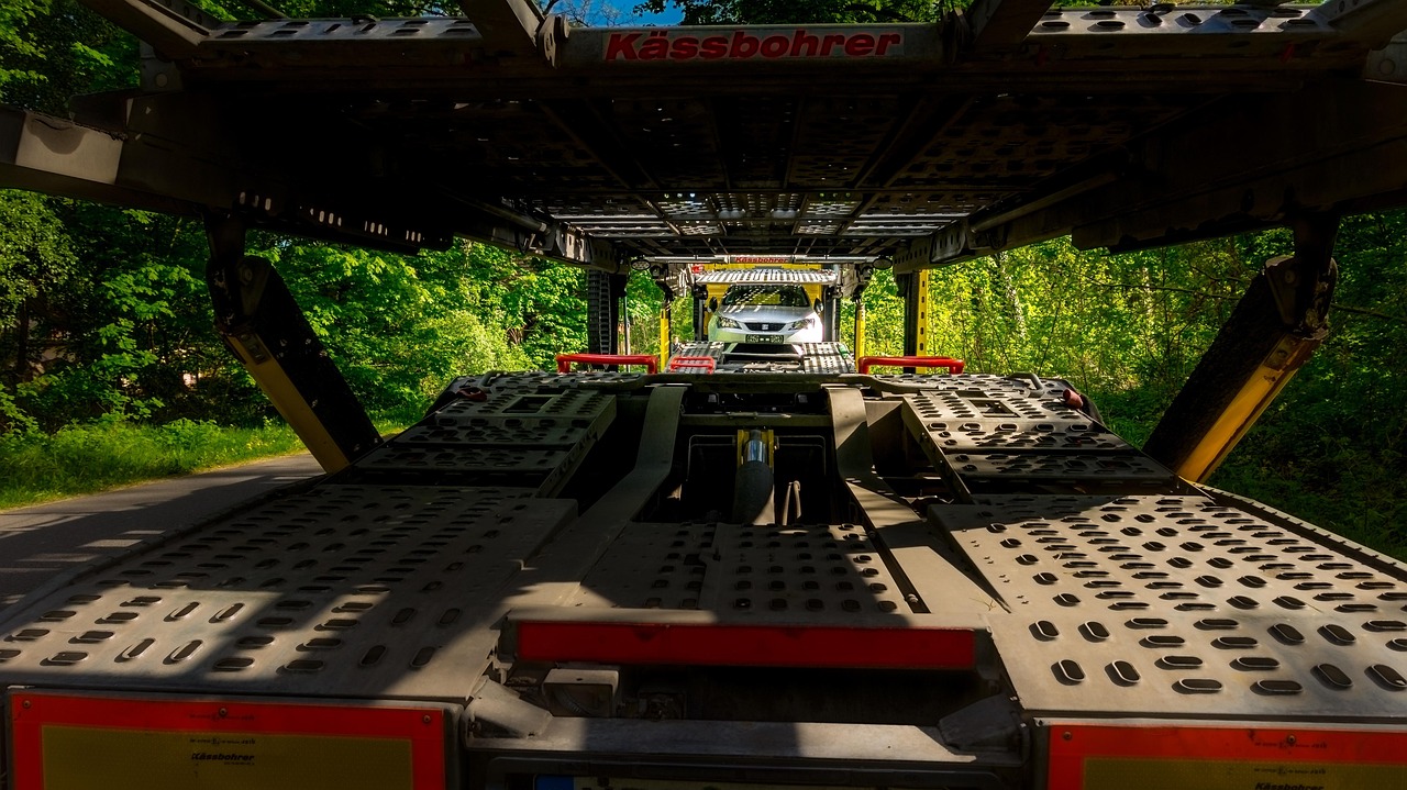 Truck - free online jigsaw puzzle photo