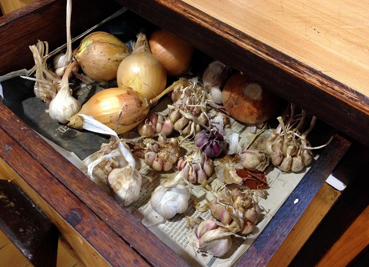 Onions Garlic Drawer Free photo on Pixabay