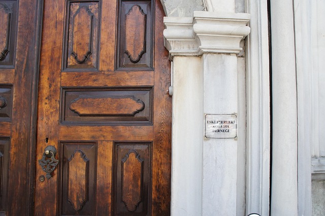 Free Door Oriental photo and picture