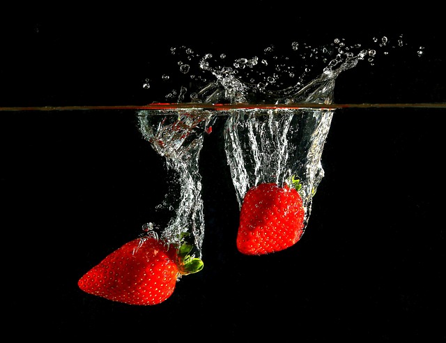 Früche, Erdbeeren, Natur, Wasser