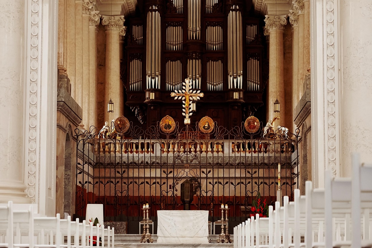 Church - free online jigsaw puzzle photo