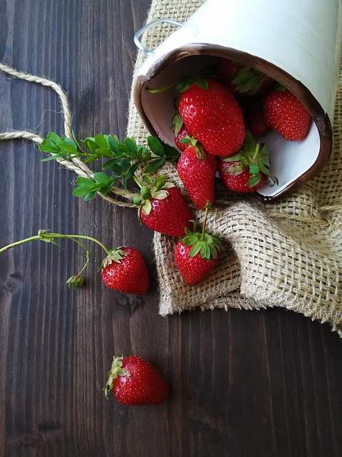 Free Strawberries Fruit photo and picture