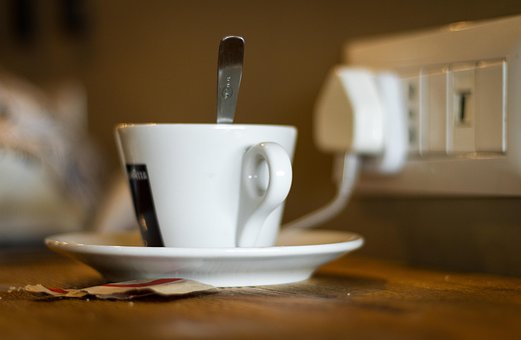 Fylle Drivstoff, Kaffe, Lader
