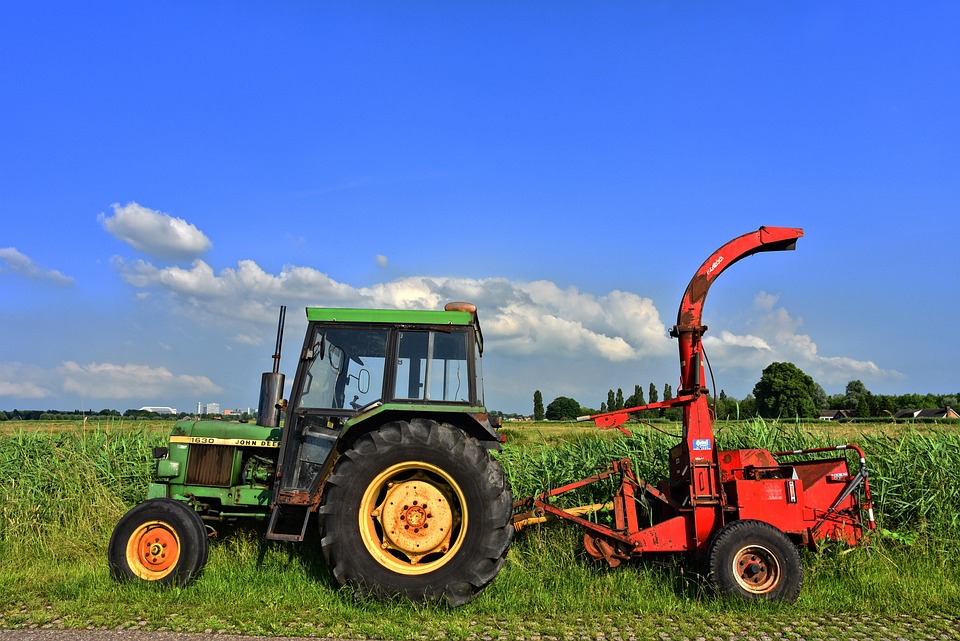Trackter Vehicles Tractor Vehicle Heavy Equipment - Free photo on Pixabay