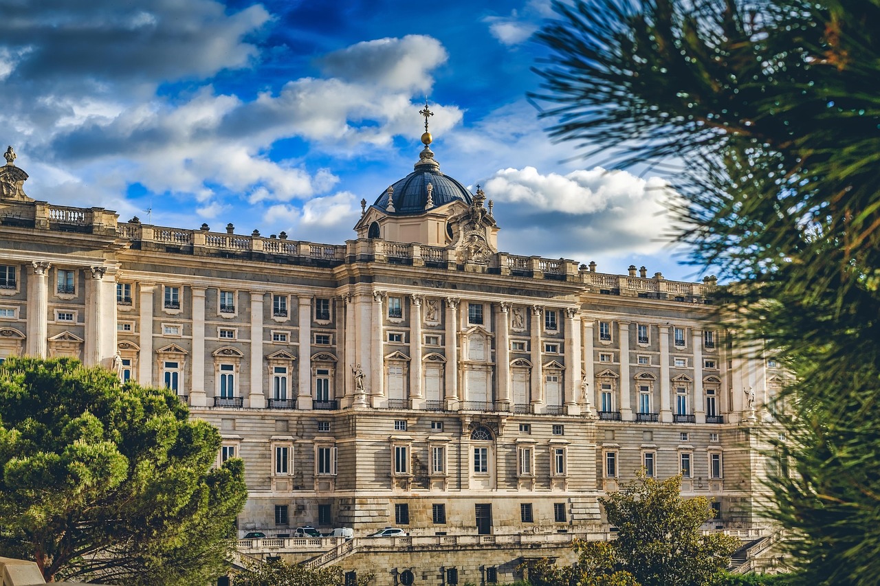 Royal palace madrid free photo on pixabay