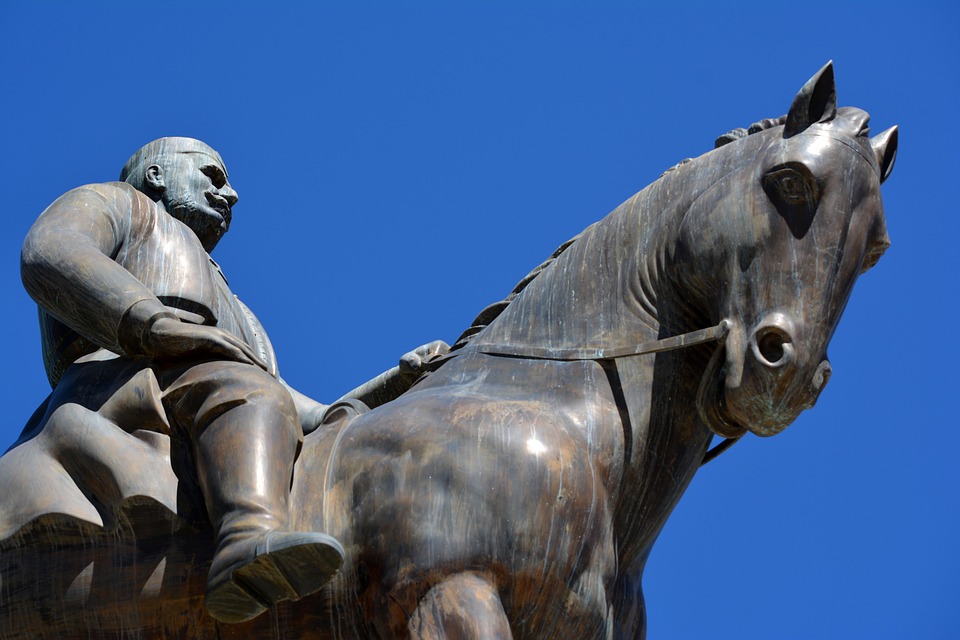 Statue