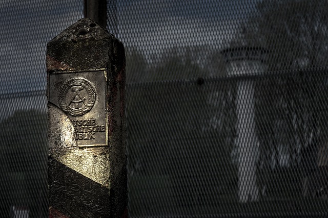 Free Border Fence photo and picture