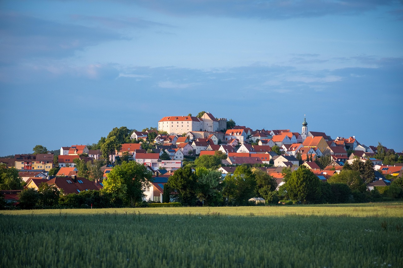 Village - free online jigsaw puzzle photo