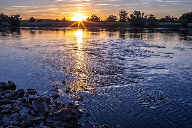 Free Water Sunset photo and picture