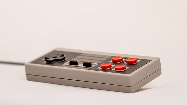 Spill, Spill Kontroller, Kontrolleren
