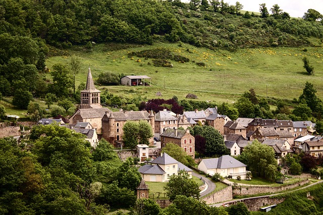 Free Town Aveyron photo and picture