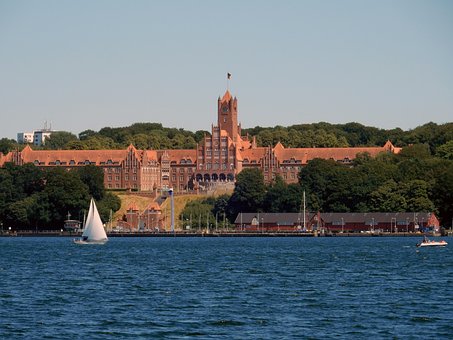 Naval Skole, Snerren, Officer Uddannelse
