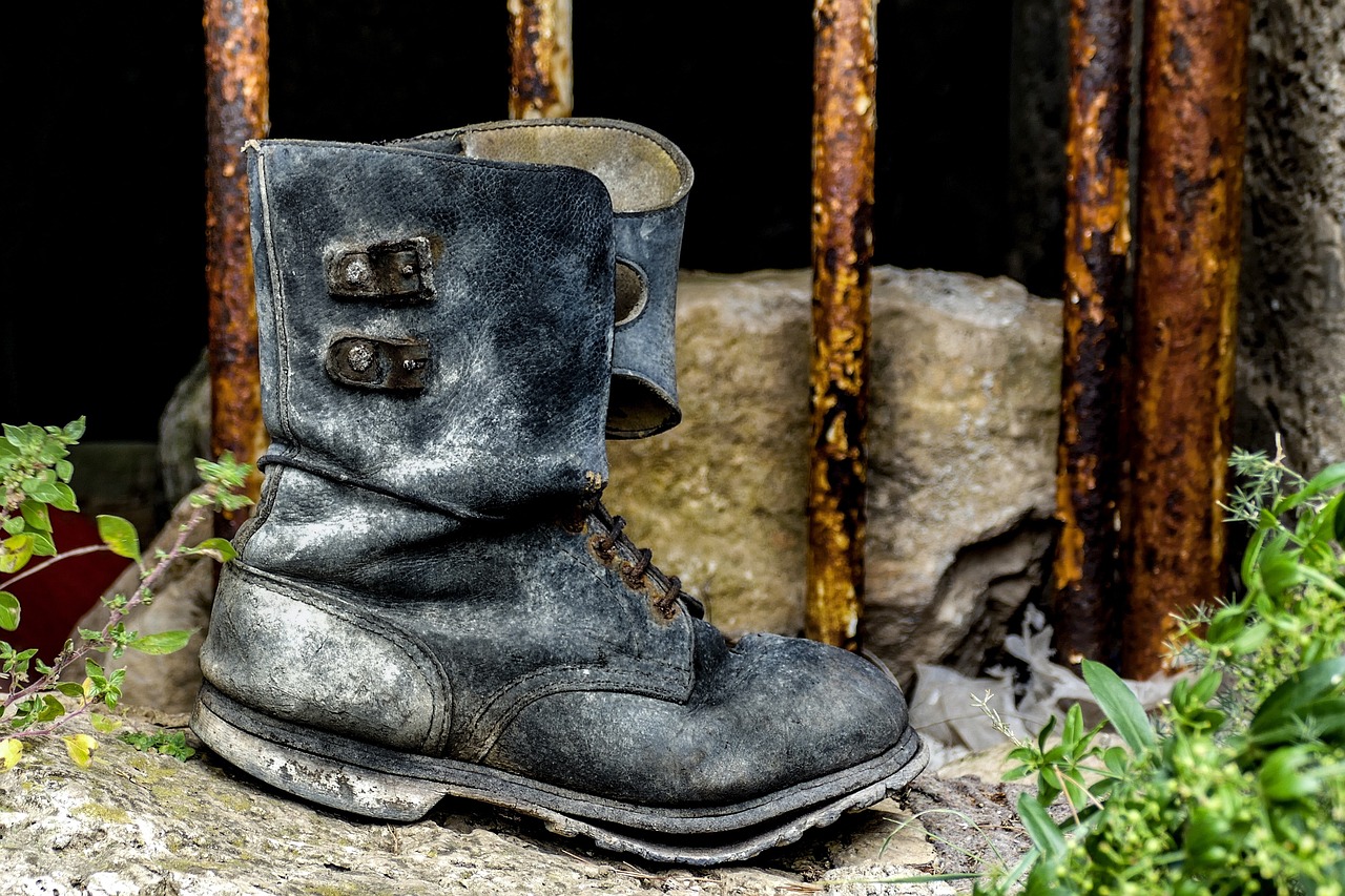Old - free online jigsaw puzzle photo