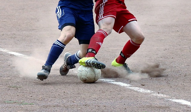 Aske, Fodbold, Duel, Bold, Ben, Amatører