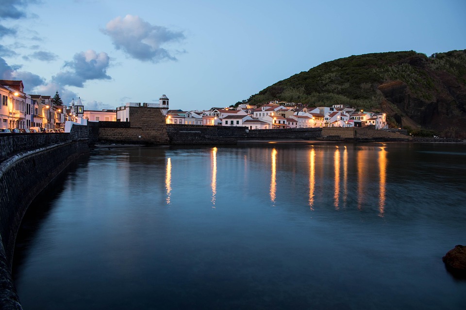 Nature’s Spectacle: Top Spots for Whale Watching in the Azores