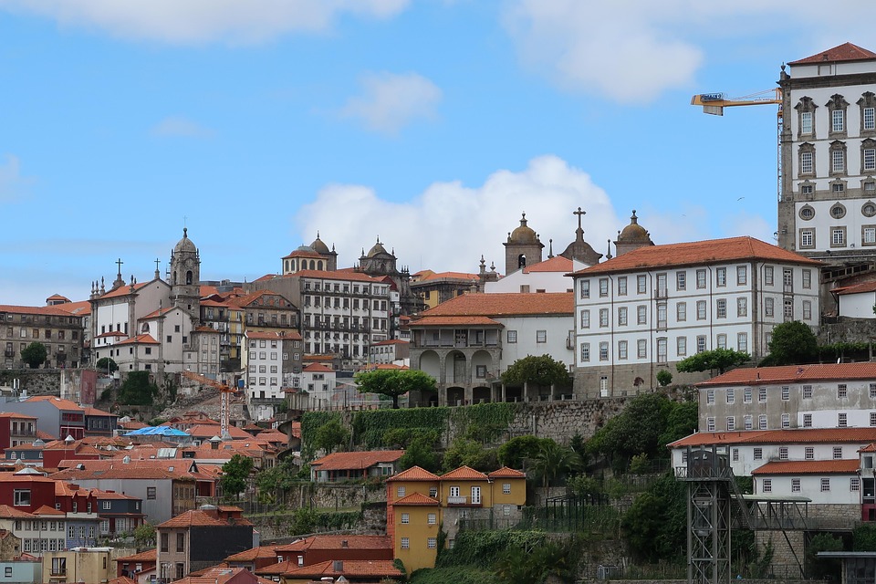 Experience Porto Like a Local: The Best Areas to Call Home