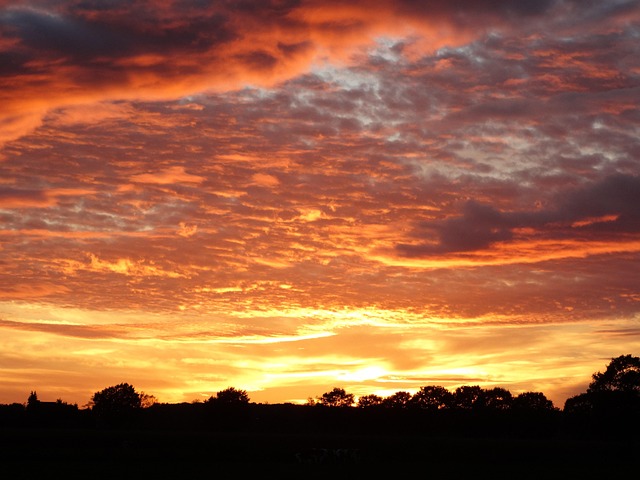 Sonnenuntergang, Abendhimmel, Wolken